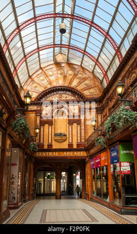 Central Arcade un Edwardian (1906) galleria shopping a Newcastle upon Tyne, Tyne and Wear, England, Regno Unito Foto Stock