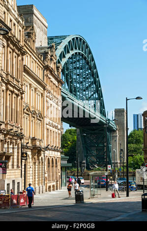 Il Tyne Bridge sul fiume Tyne, da Sandhill, Newcastle upon Tyne, Tyne and Wear, Inghilterra, Regno Unito. Foto Stock