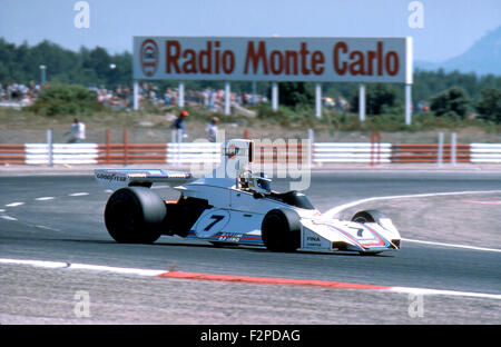 Carlos Reutemann nella sua Brabham BT44B con il GP di Francia, circuito Paul Ricard 1975 Foto Stock
