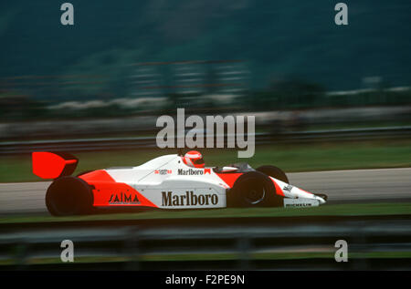 Niki Lauda e la sua McLaren al GP di Brasile a Rio de Janeiro 1982 Foto Stock