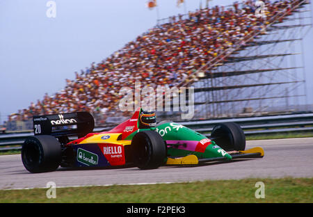 Thierry Boutsen nella sua Benetton Ford 1987 Foto Stock