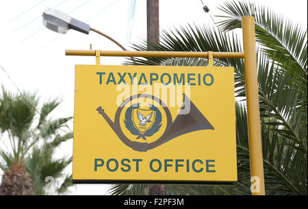 Nicosia, Cipro. Xvii Sep, 2015. Un segno fdor un ufficio postale di Nicosia, Cipro, 17 settembre 2015. Foto: FRISO GENTSCH/DPA/Alamy Live News Foto Stock