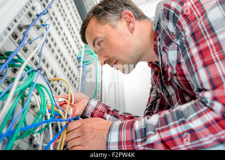 Elettricista cavi di collegamento Foto Stock