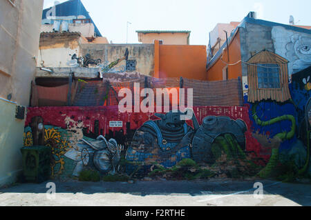 Graffiti, street art di Kerem Hateimanim, Yemenite trimestre, Tel Aviv Yafo, Israele Foto Stock