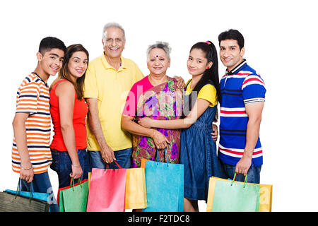 Gruppo indiano Joint famiglia shopping Foto Stock