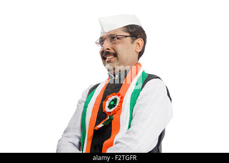 1 indian Adulto Uomo politico in piedi Foto Stock