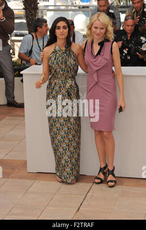 CANNES, Francia - 20 Maggio 2010: Naomi Watts (bionda) & Liraz Charhi a photocall per il loro film "Fair Game' che è in concorso al 63° Festival di Cannes. Foto Stock