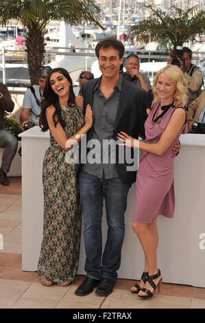 CANNES, Francia - 20 Maggio 2010: Naomi Watts (bionda) & Liraz Charhi & Doug Liman a photocall per il loro film "Fair Game' che è in concorso al 63° Festival di Cannes. Foto Stock