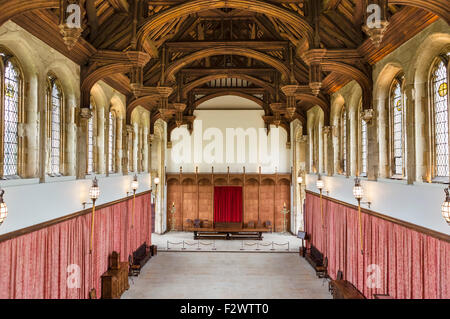 Il 15thC Great Hall a Eltham Palace, ex casa di Stephen Courtauld e Virginia Courtauld, Eltham, London, England, Regno Unito Foto Stock