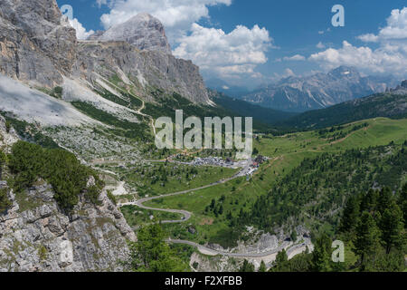 Passo Falzarego, Dolomiti, Alpi, Provincia di Belluno, regione Veneto, Italia Foto Stock