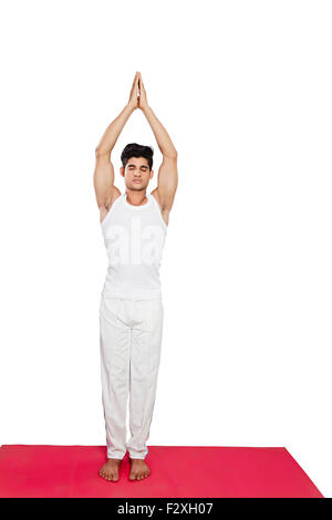 1 indian uomo adulto Yoga Surya Namaskar Foto Stock