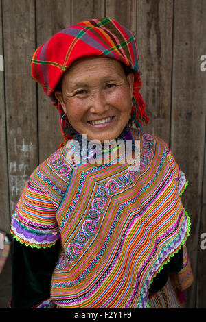 Etnico 'flower' Hmong tribù nel Nord del Vietnam. Foto Stock