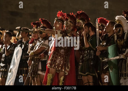 Cartagena, Spagna. Xxv Sep, 2015. La battaglia per la conquista di Qart Hadasht tra truppe Magon e le legioni di Scipione. Credito: ABEL F. ROS/Alamy Live News Foto Stock