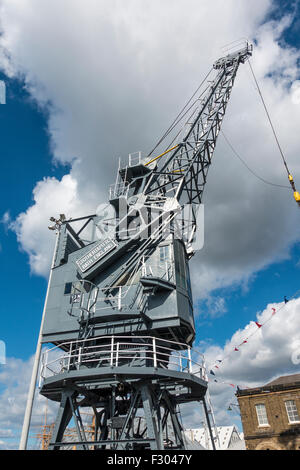 Gru Dockyard Chatham Historic Dockyard Chatham Kent Stothert e Pitt Ltd Foto Stock