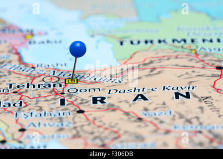 Tehran imperniata su una mappa di Asia Foto Stock