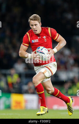 Stadio di Twickenham, Londra, Regno Unito. 26 Sep, 2015. Coppa del Mondo di rugby. Tra Inghilterra e Galles. Liam Williams del Galles sulla sfera. Punteggio finale: Inghilterra 25-28 Galles. Credito: Azione Sport Plus/Alamy Live News Foto Stock