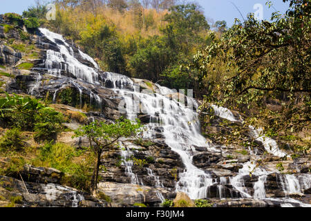 Mae Ya cascata, Nam Tok Mae Ya, Chiang Mai, Thailandia Foto Stock