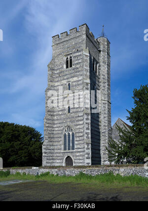 Newington, la chiesa di St Mary, Kent. Xv secolo torre perpendicolare Foto Stock