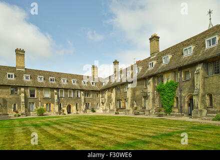 Cambridge, il Corpus Christi College, antica corte Foto Stock