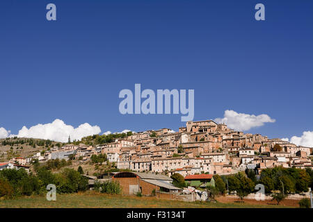 Navelli, piccolo villaggio d'Abruzzo. Foto Stock