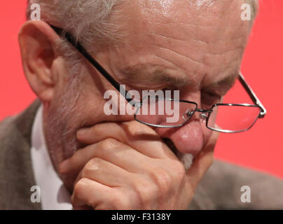 Brighton, Regno Unito. Il 27 settembre, 2015. Jeremy Corbyn mp Labour Party leader del partito laburista nel 2015 Conferenza Il Centro di Brighton, Brighton, Inghilterra 27 settembre 2015 Credit: Allstar Picture Library/Alamy Live News Foto Stock