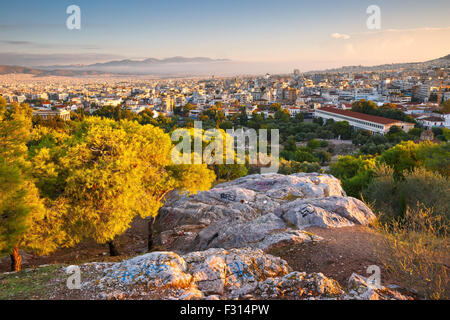 Vista di Agora e ad Atene dal areopago hill. Foto Stock