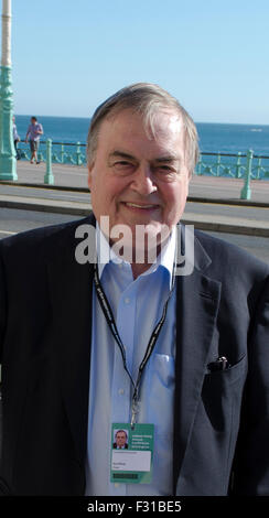 Brighton, Regno Unito. Il 27 settembre, 2015. John Prescott, ex vice primo ministro, immettendo Labour Party Conference 2015 all'Hilton Metropole Hotel, Brighton Regno Unito 12 Settembre 2015 Credit: Prixpics/Alamy Live News Foto Stock