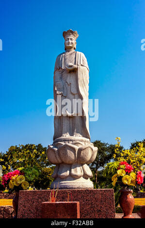 Houston TX USA 8/15/2015: statua di Budda a Forest Park Cemetery Foto Stock