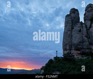 Sunrise preso dal monastero di Montserrat Foto Stock