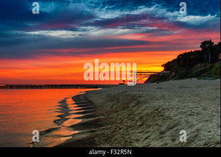 Tramonto sulla spiaggia di Mar Baltico Foto Stock