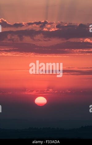 Aumento luce del sole di mattina Inghilterra warming questa terra e portando in vita per un nuovo giorno Ray Boswell Foto Stock