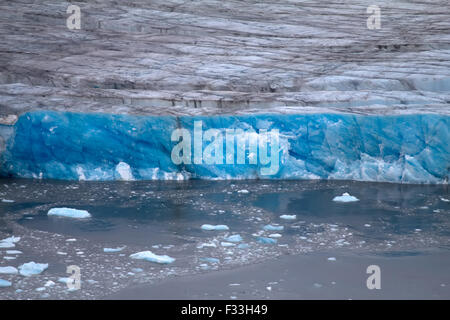 La parete frontale di un ghiacciaio di Nansen. Isola Settentrionale di Novaya Zemlya Foto Stock