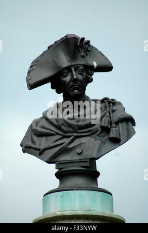 Statua/ Bueste: Friedrich Der Grosse, Volkspark Friedrichshain, Berlin-Prenzlauer Berg. Foto Stock