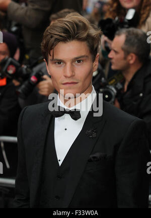 Londra, UK, 8 Settembre 2015: Oliver Cheshire assiste la GQ Men of the Year Awards a Londra Foto Stock