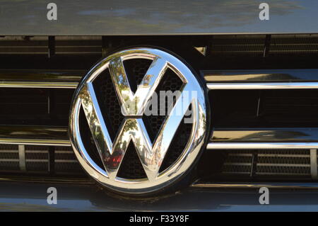 Wolfsburg, Germania - 25 settembre 2015 - Volkswagen VW barare per prove di inquinamento ed emissioni del suo motore diesel nel Foto Stock