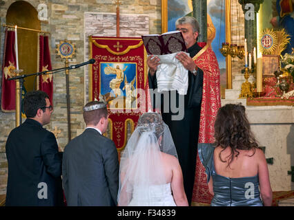 Matrimonio in Chiesa Armena a Alfortville, Paris, Francia. Foto Stock