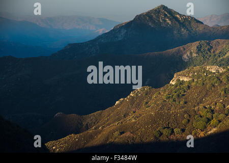 I rilievi della Sierra Nevada, in California, Stati Uniti d'America Foto Stock