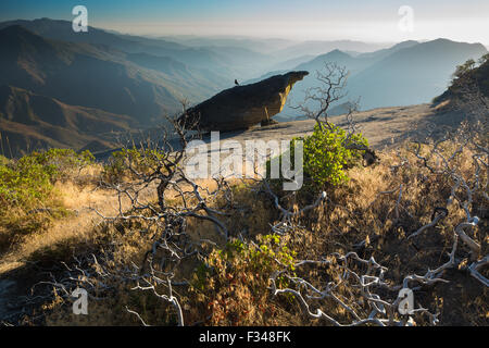 Hanging Rock, Sequoia National Park, California, Stati Uniti d'America Foto Stock