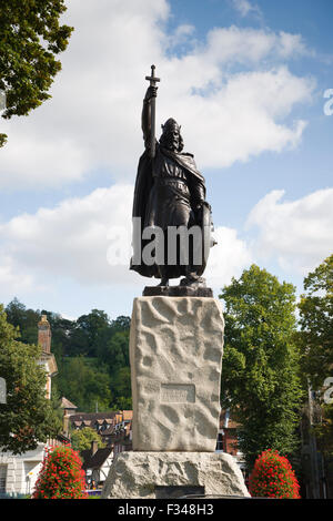 Re Alfredo il Grande statua in Winchester, Hampshire, Inghilterra, Regno Unito Foto Stock