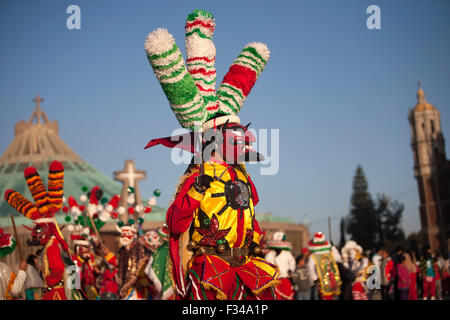 Un ballerino vestito da Saint James da Chocaman, Veracruz, Messico. Foto Stock