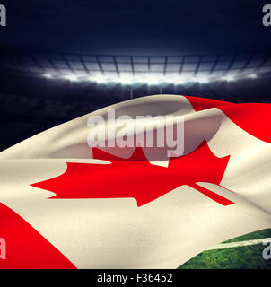 Immagine composita del basso angolo vista della bandiera canadese Foto Stock