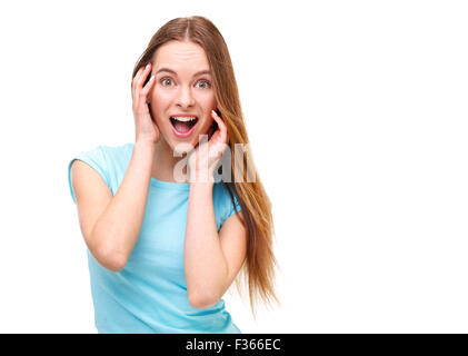 Sorridente giovane donna studio shot isolato su sfondo bianco. Foto Stock