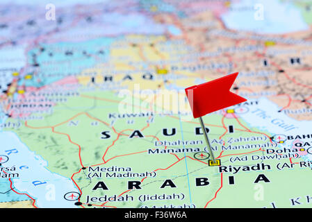 Riyadh imperniata su una mappa di Asia Foto Stock