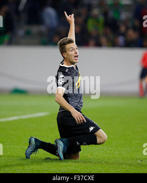 Monchengladbach, Germania. Il 30 settembre, 2015. Patrick Herrmann (Bor. Moenchengladbach) gesti durante la UEFA Champions League tra Borussia Moenchengladbach e il Manchester City, Borussiapark in Moenchengladbach il 30 settembre 2015. Credito: dpa picture alliance/Alamy Live News Foto Stock