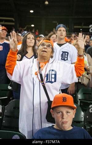 Detroit, Michigan - gli appassionati di baseball al Comerica Park, casa dei Detroit Tigers. Foto Stock