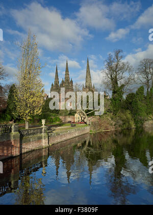 Lichfield Cathedral tre guglie Foto Stock