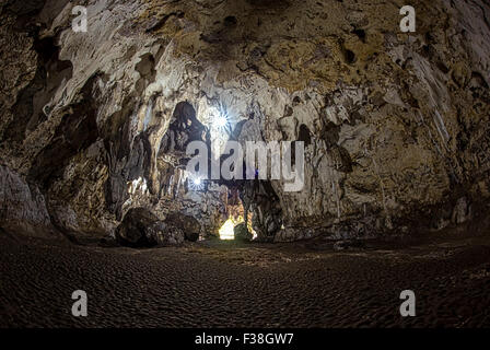 Bella grotta di Lod in Sappong Foto Stock