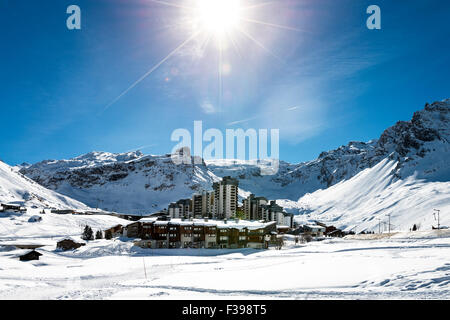 Llandscape e località sciistica nelle Alpi Francesi,Tignes, Le Clavet, Tarentaise, Francia Foto Stock