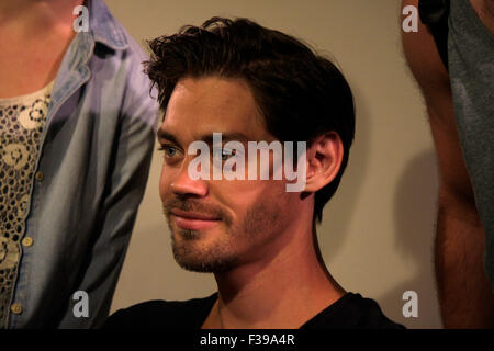 Tom Payne - Signierstunde, Kulturkaufhaus Dussmann, Berlin-Mitte. Foto Stock