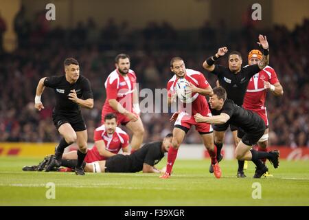 Millennium Stadium di Cardiff, Galles. 02oct, 2015. Coppa del Mondo di rugby. Nuova Zelanda contro Georgia. La Georgia scrum-metà Giorgi Begadze con la palla. Credito: Azione Sport Plus/Alamy Live News Foto Stock